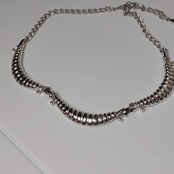 15 Inch Silver Tone Emmons Necklace - Picture 12 of 14